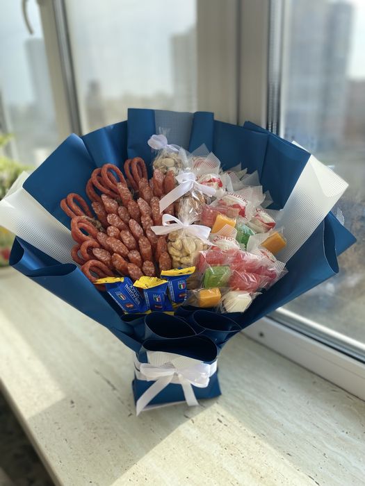 Смачний букет фудбукет букет з пивом букет з закускою букет з горішкам