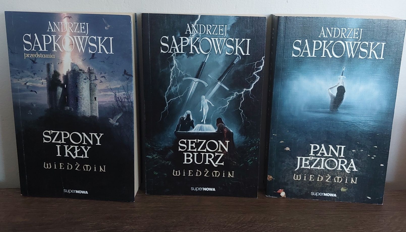 Wiedzmin saga tomy 1-8 oraz tzw tom 9 szpony i kły