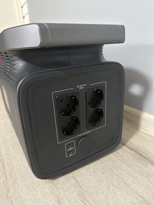 Зарядна станція Growatt Infinity 1300 під ремонт чи комплектуючі