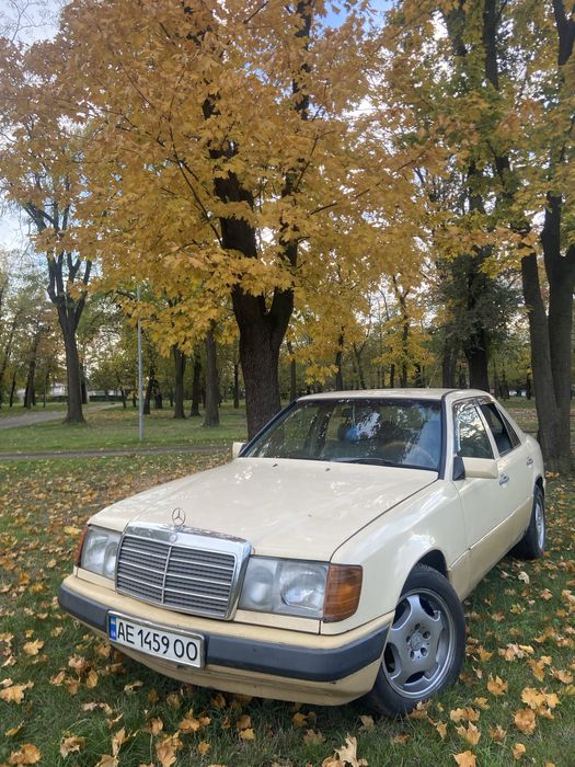 Мерседес W124 2.5Diezel
