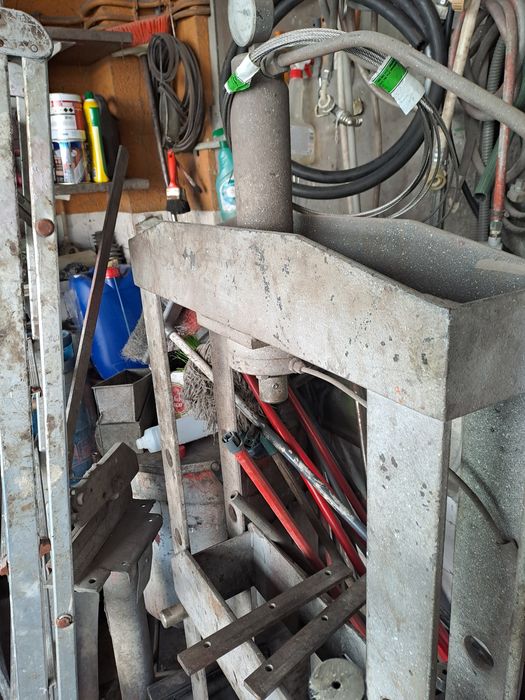 Portapaletes elev 80cmts,carro transp,compressor