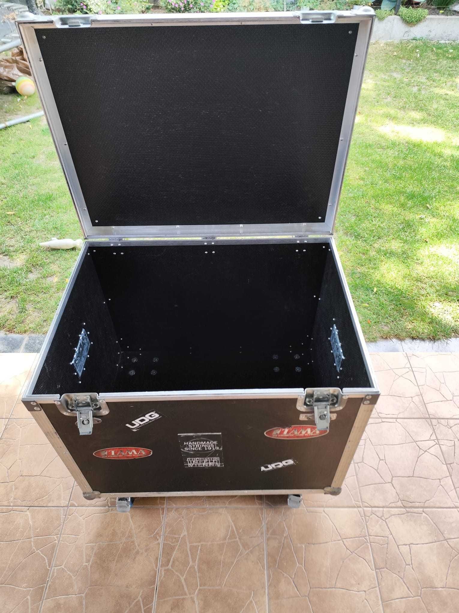 Case na kable Barczak
