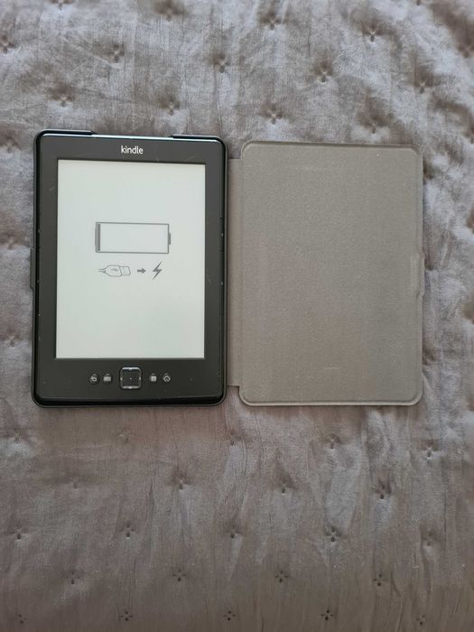 Kindle Paperwhite - Oferta de Cabo e Capa