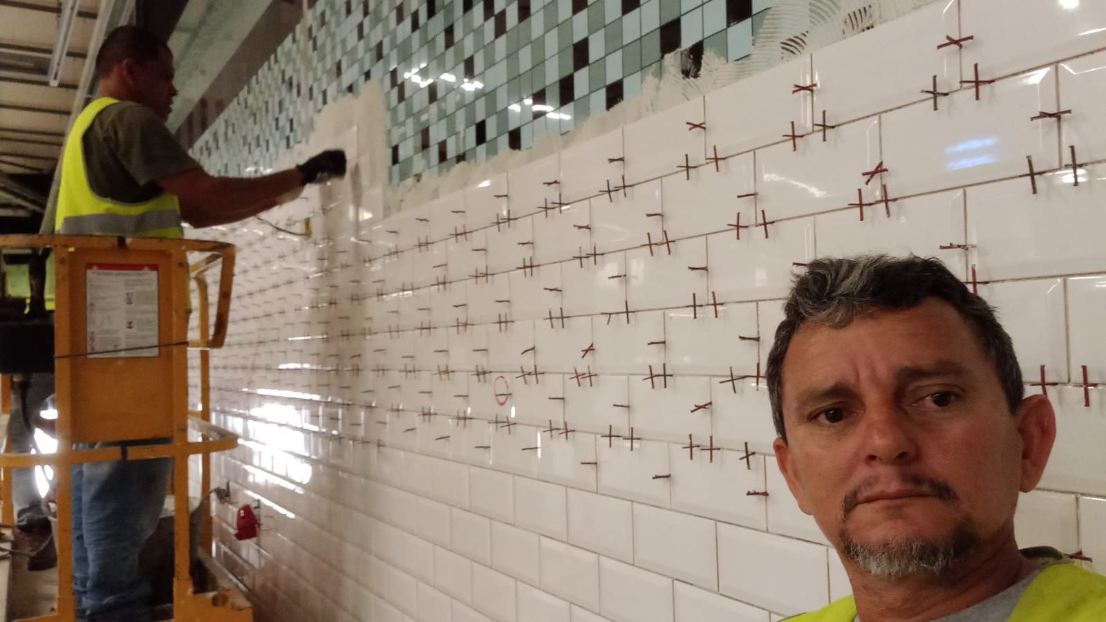 Fornecemos mão de obra qualificada para construção civil,