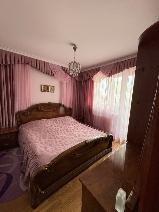 Продам 3-х комнатную квартиру на холодной горе