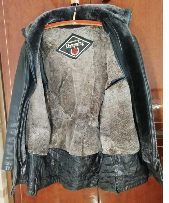 Зимова чоловіча шкіряна куртка