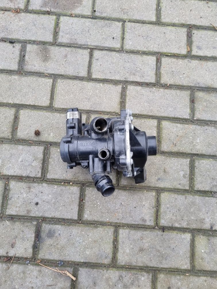 Pompa wody termostat Audi A3 8V 2.0 TFSI