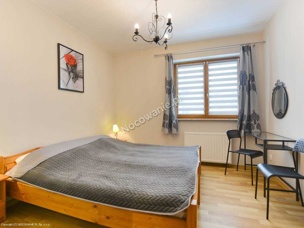 Nocleg w Krynicy Pokoje z łazienkami Apartament Rodzinny Parking