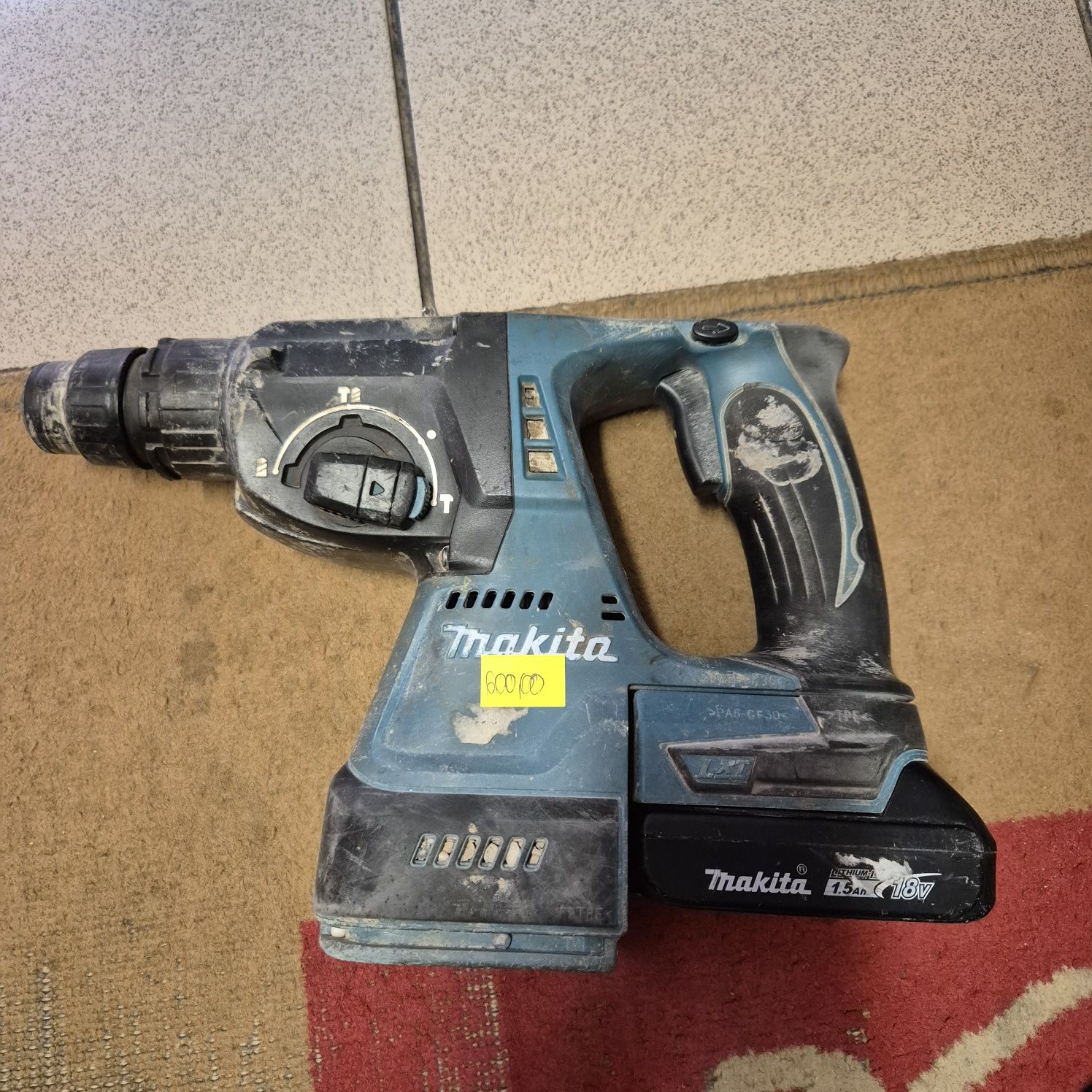Mlotowiertarka makita DHR242