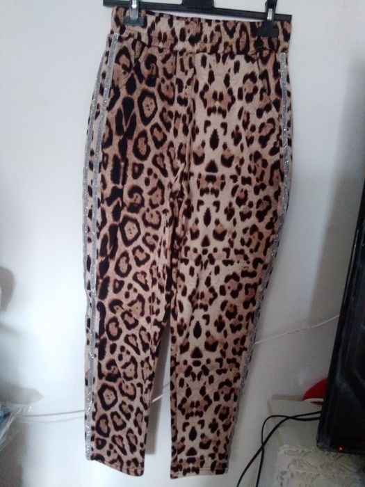 Calças joggers padrão animal tam. S/M (cintura elástica 60/70cm)