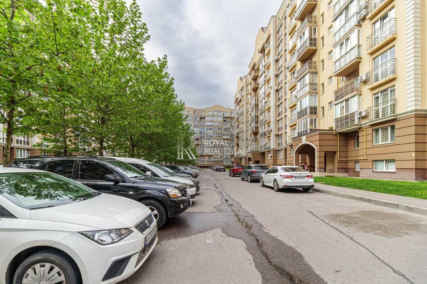 Продажа квартиры Кришталеві Джерела с ремонтом Феофания Голосеевский