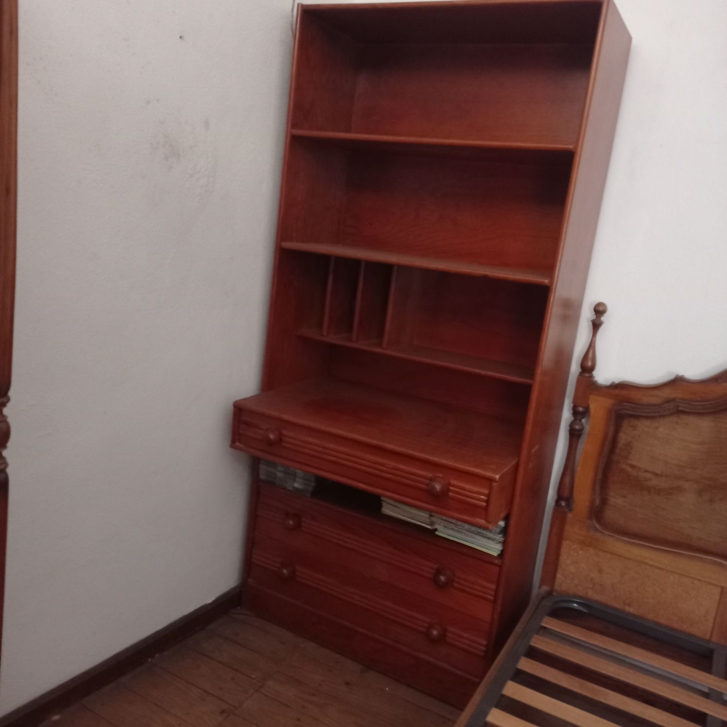 Quarto de solteiro antigo