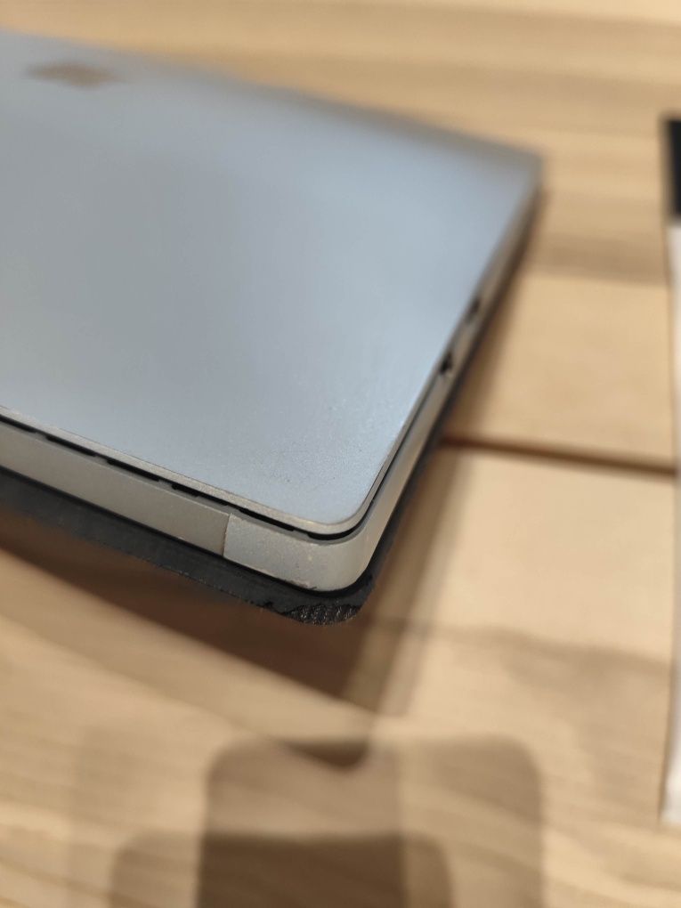 Microsoft Surface 4 Pro i5 , 8gb, 250gb com oferta de adaptador