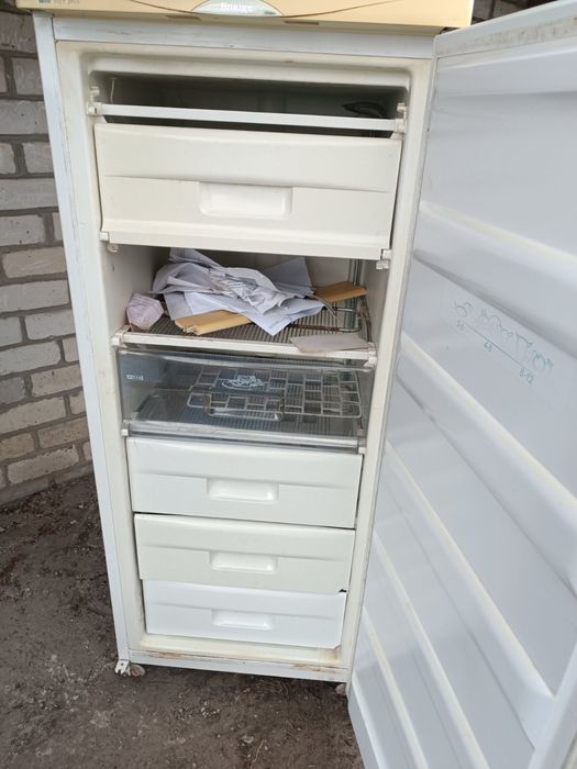 Холодильник Морозильна камера