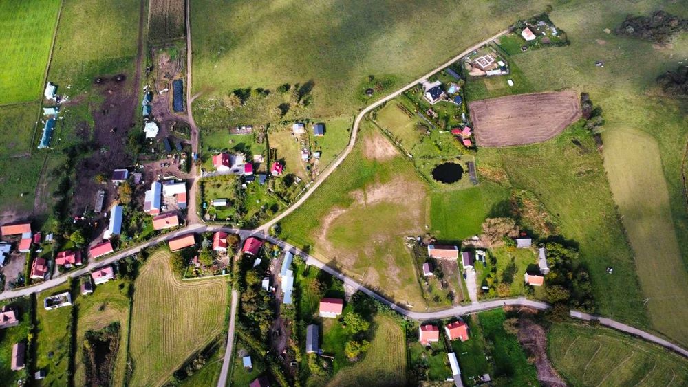 Działka z warunkami zabudowy 01.10.2025