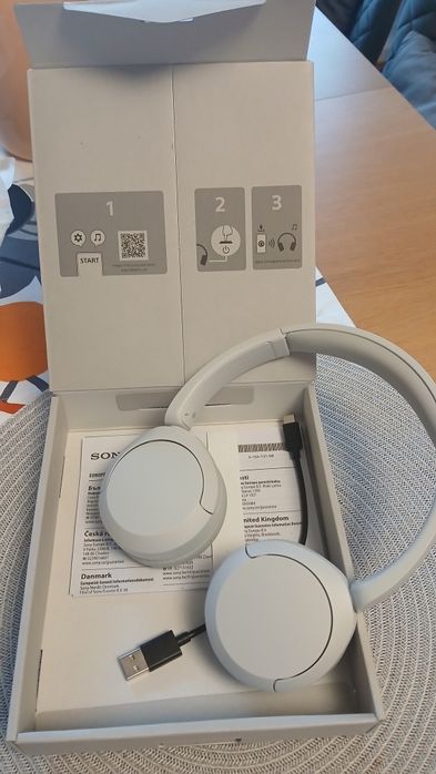 Słuchawki SONY WH-CH520 Bezprzewodowe Bluetooth Nauszne Białe