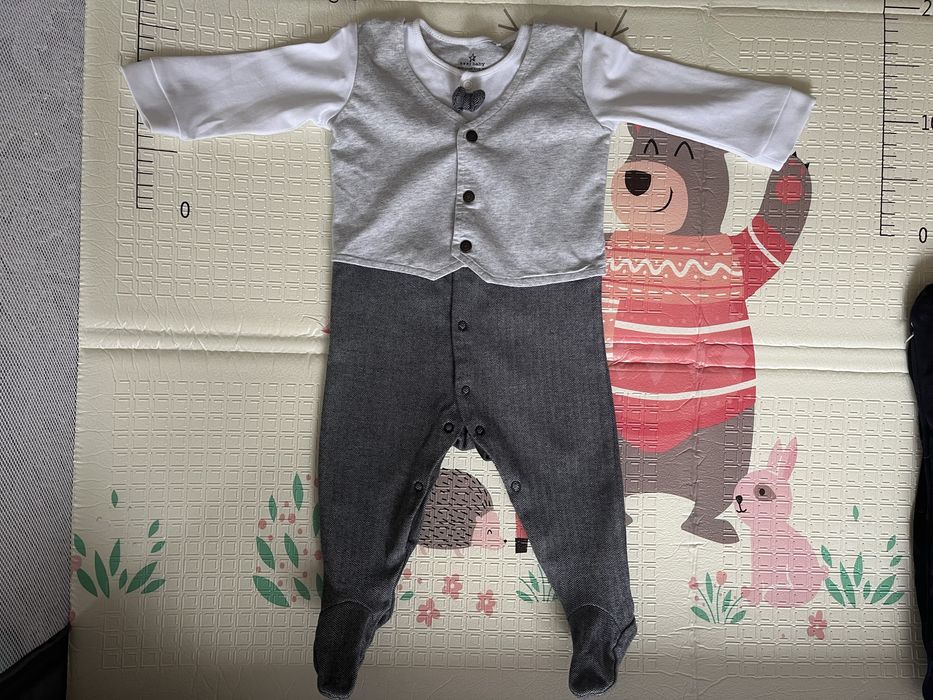 Святковий дитячий костюм 6-9 місяців