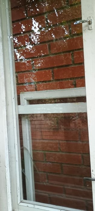 Скло різних розмірів