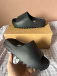 Buty adidasYeezy Slide Czarny Obuwie sportowe r.39