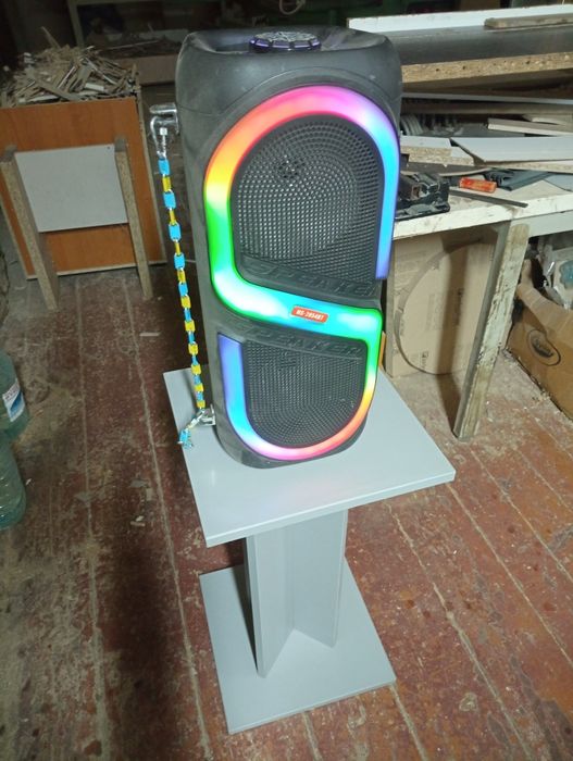 Декоративная стойка из ДСП-18мм