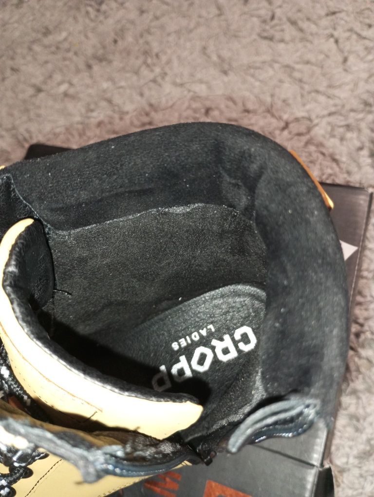 Botki damskie CROPP r. 39, dł. wkładki 26 cm nowe model: YQ284
