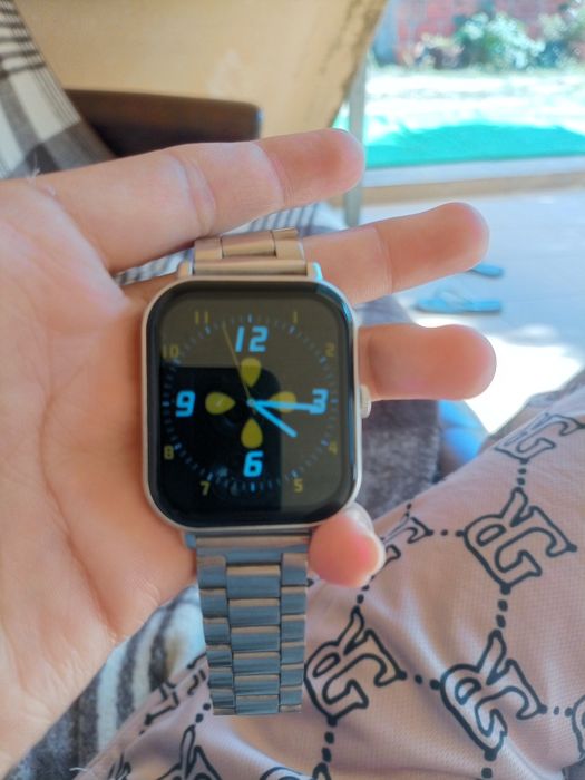 Smartwatch novo em ótimo estado