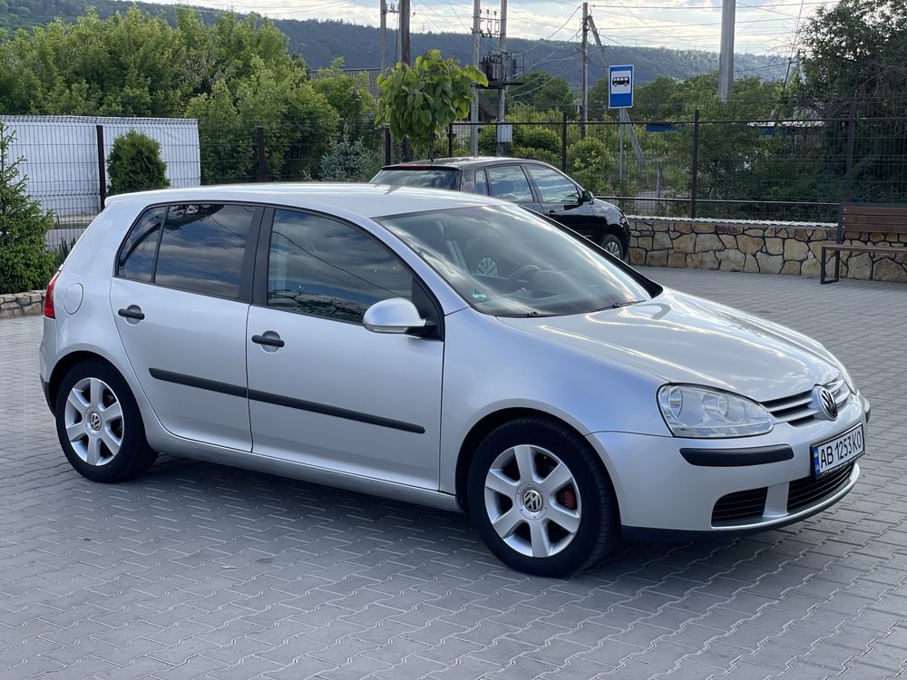 Volkswagen Golf 5 1.6mpi свіжий з Німеччини