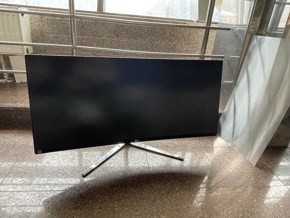 EAX65923703 (EBU62882001) LG 34uc97-s корпус с подножкой
