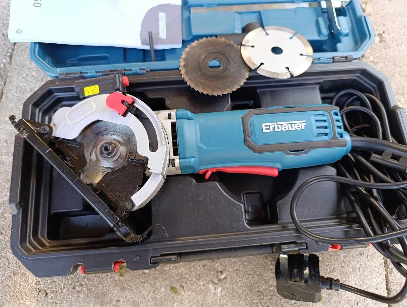 Mini pilarka tarczowa Erbauer EMCS650 85MM 650W 3 tarcze paneli płytek