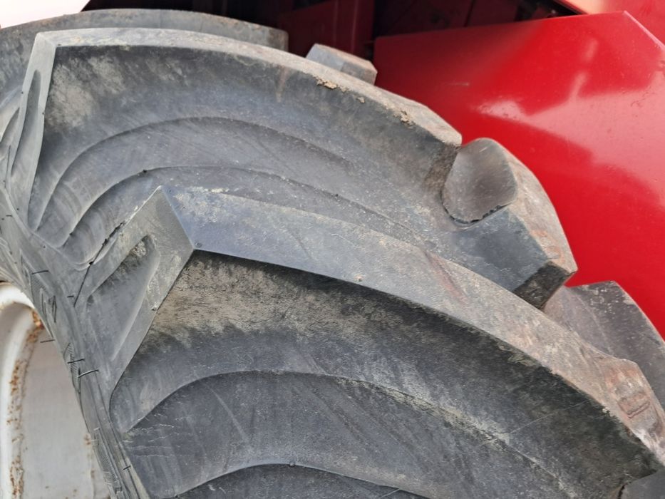 Комбайн Massey ferguson 440!