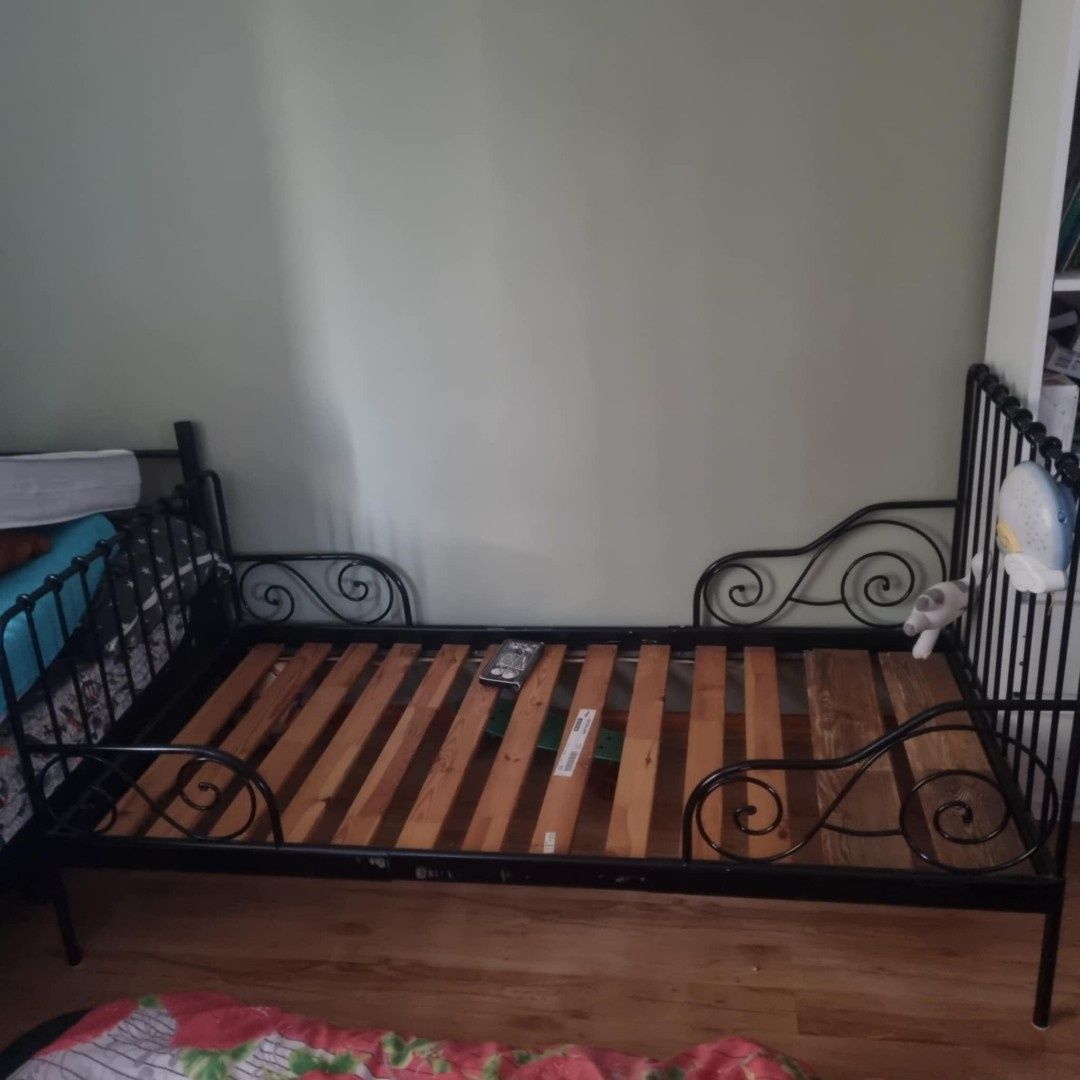 Ikea łozko minnen rosnące z dzieckiem