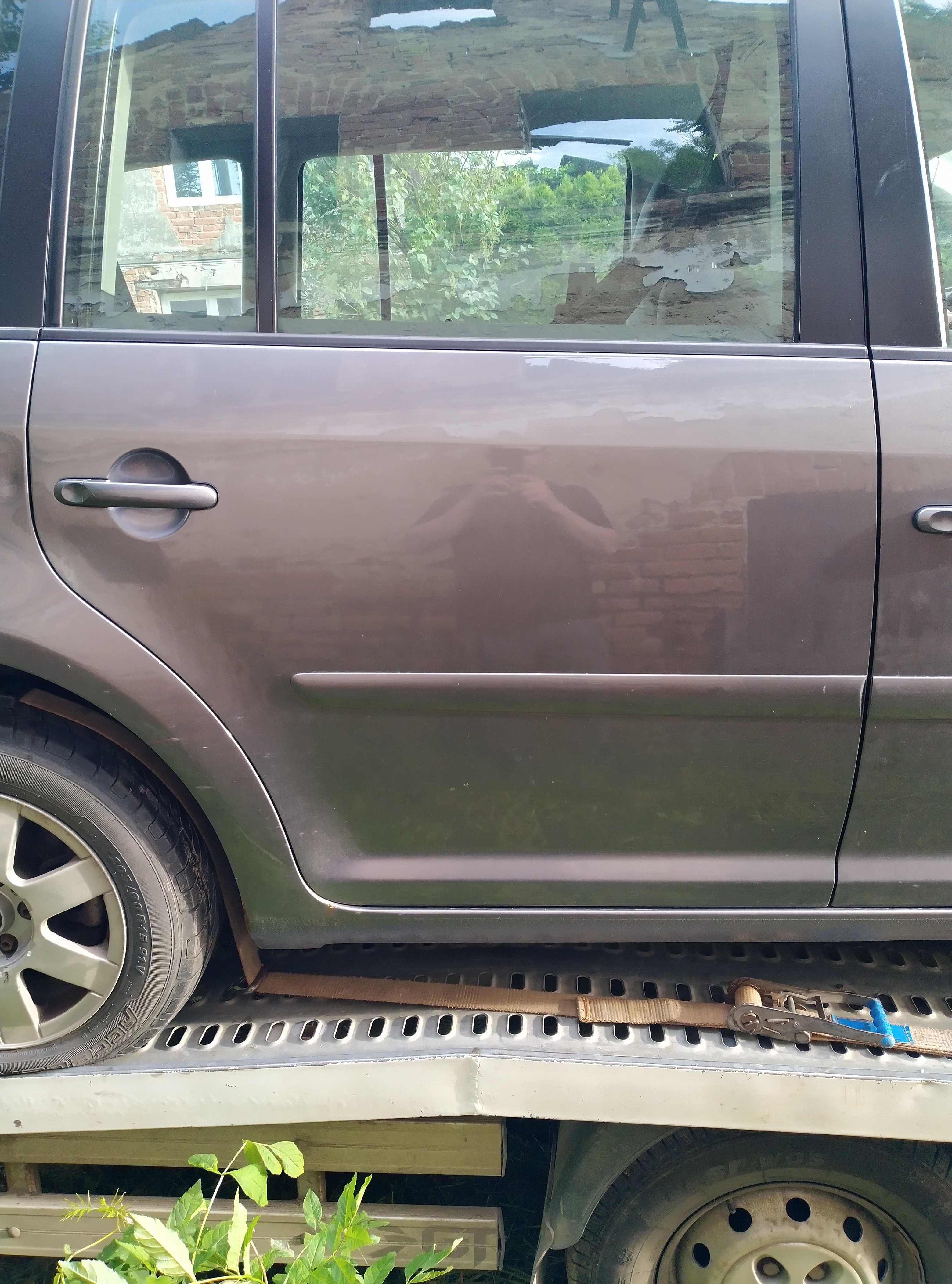 VW Touran I drzwi prawe lewe LD7X