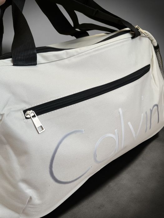 Біла спортивна сумка / дорожня Calvin / нова