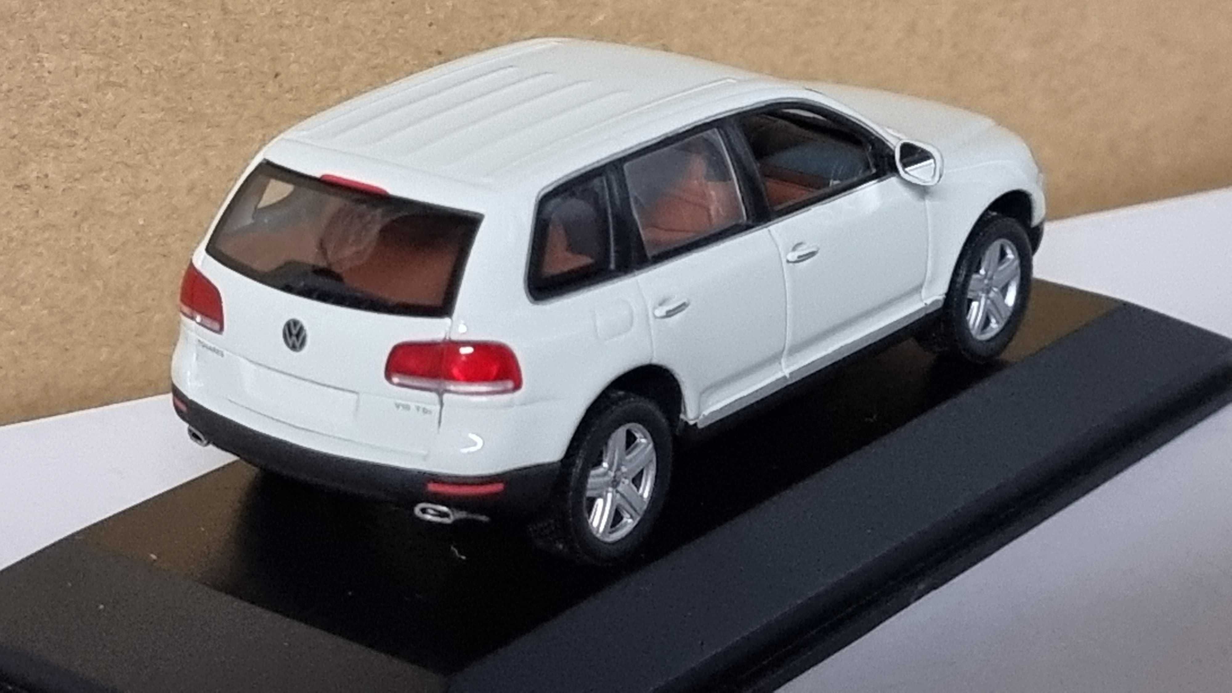 1:43 Minichamps VW Touareg