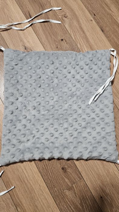 Ochraniacz do łóżeczka na szczebelki