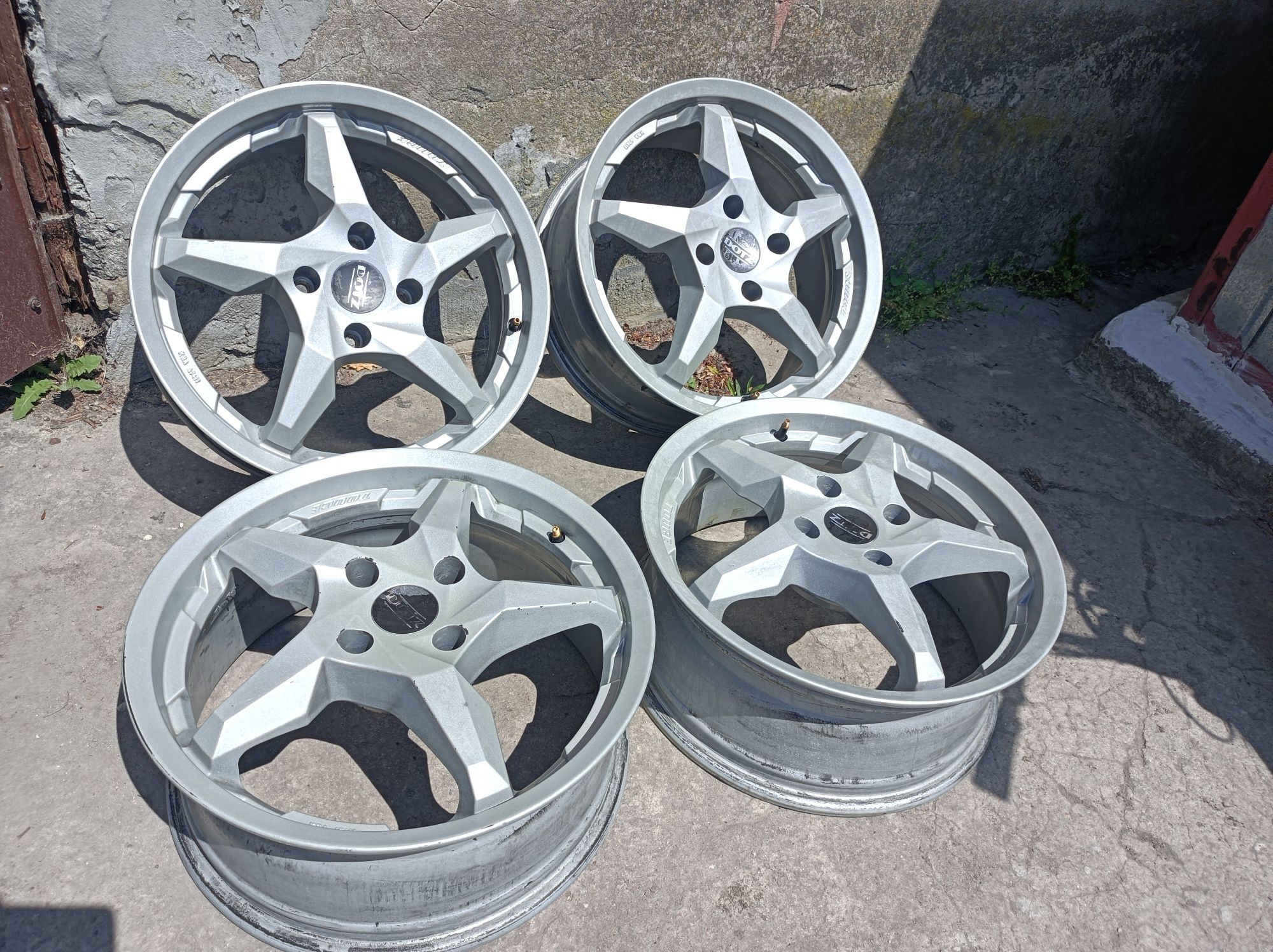 Alufelgi DOTZ 17 4x114,3 Mitsubishi Volvo Nissan Hyundai koła felgi