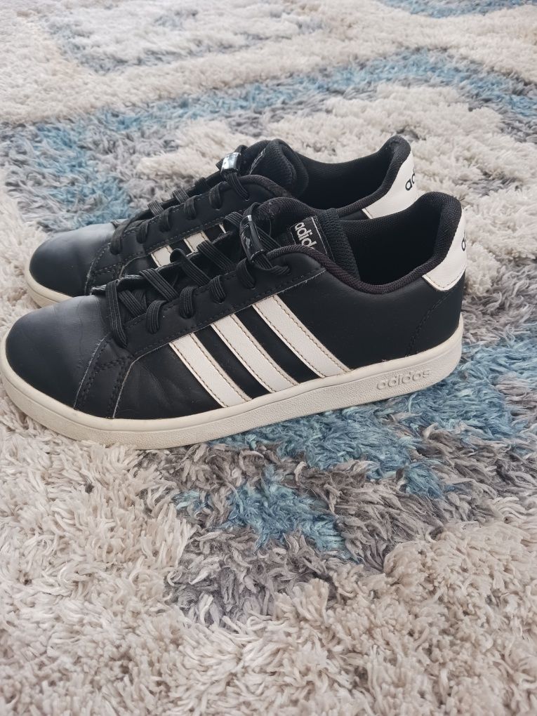 Buty adidas rozm. 35 1/3