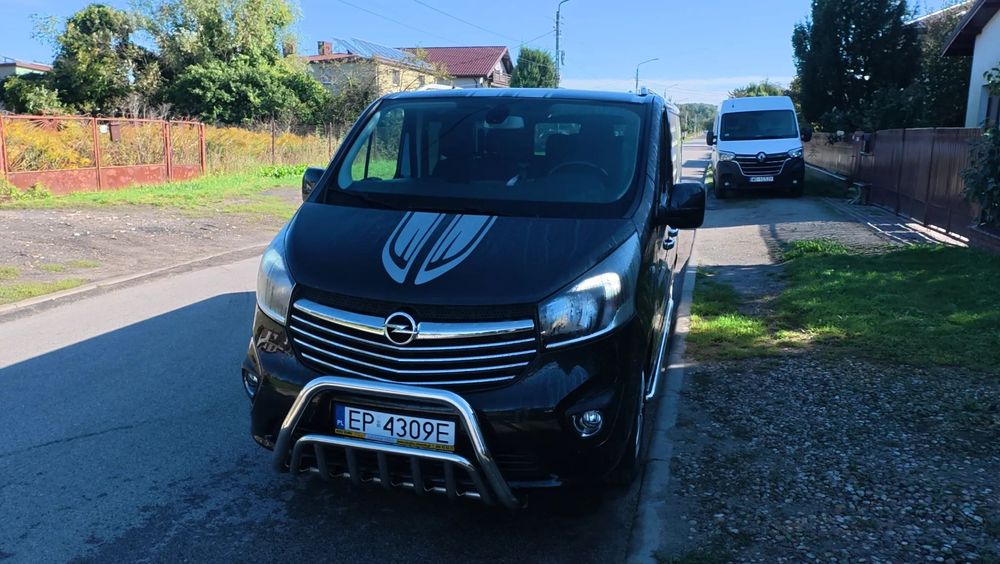 Opel Vivaro Opel Vivaro 1,6 BiTurbo 145km Najbogatsza wersja Sport (cesja leasing)