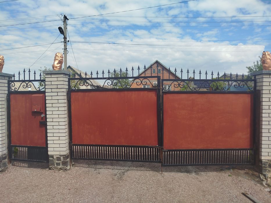 Продам ворота з каліткою.