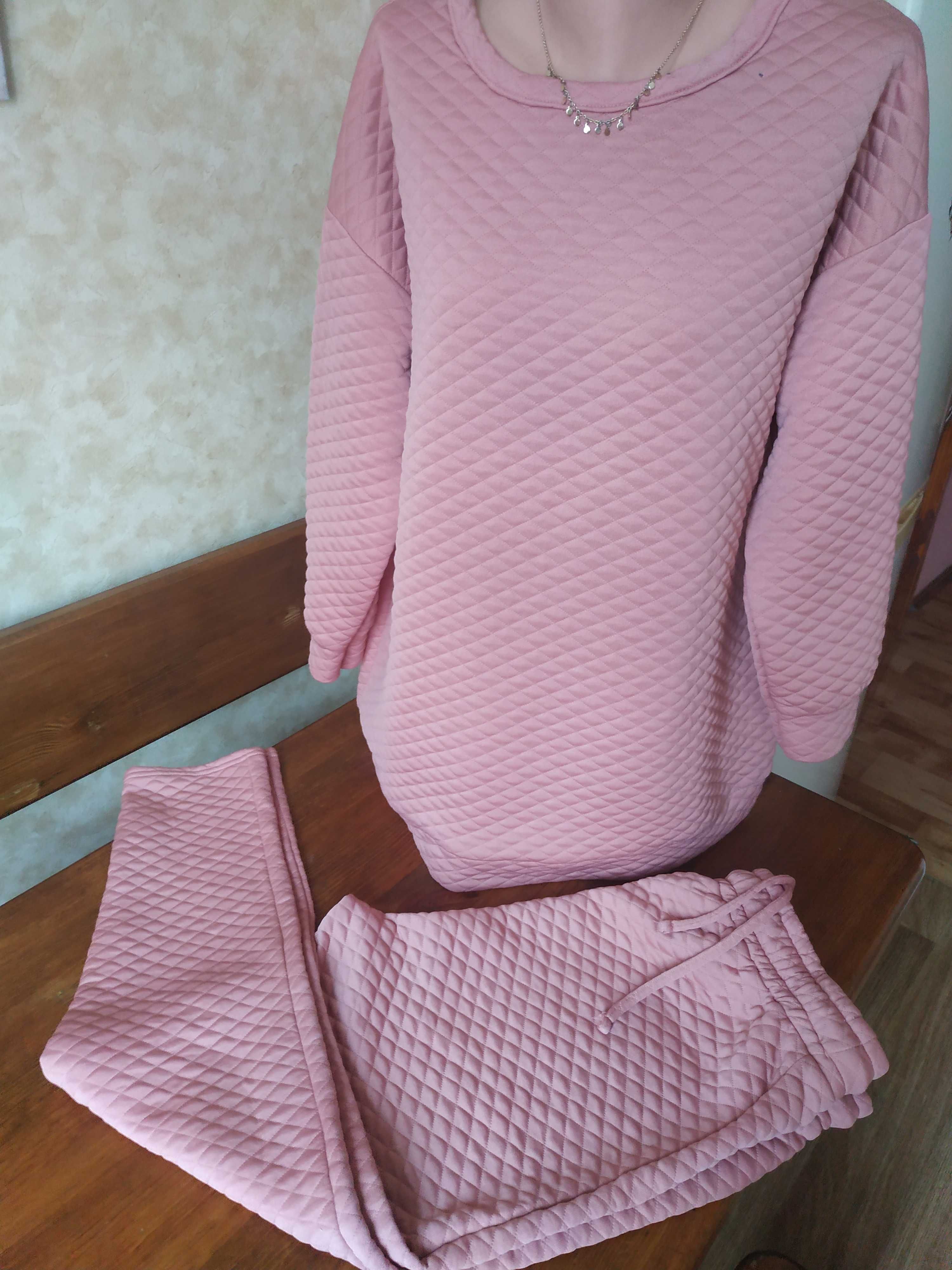Женский стеганный спортивный костюм стежка ромбами штаны и кофта пудра