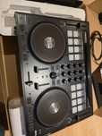 Konsola DJ-ska Reloop BEATPAD 2