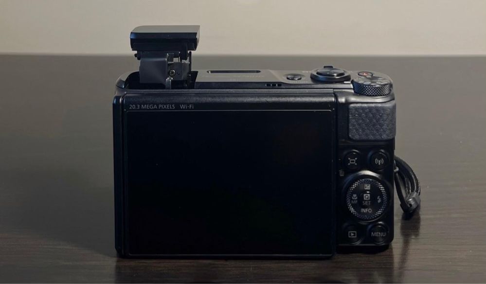 Canon PowerShot SX740 H