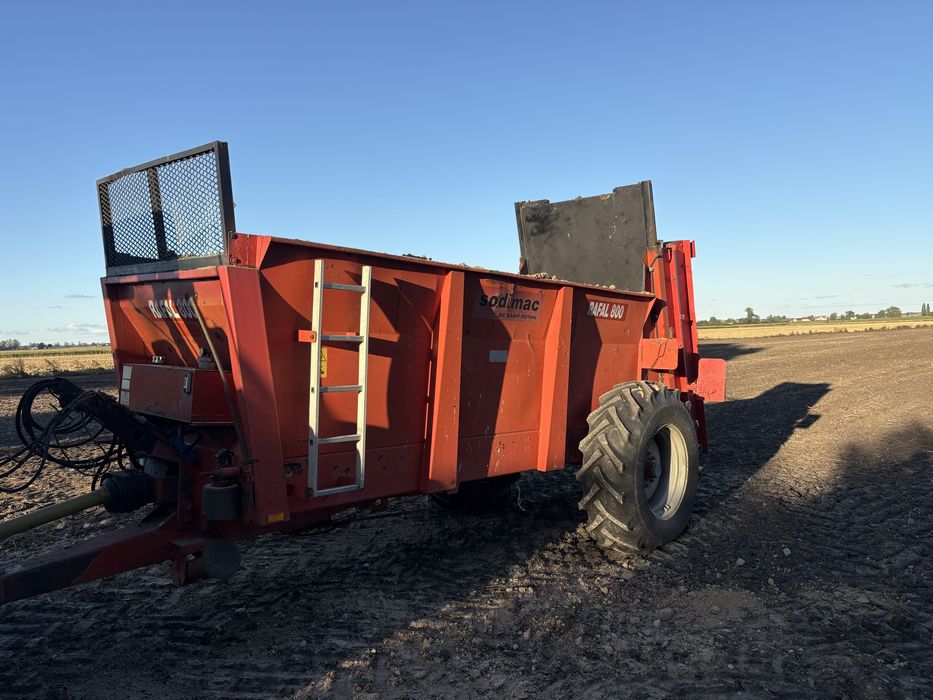 Rozrzutnik obornika Rafal 800