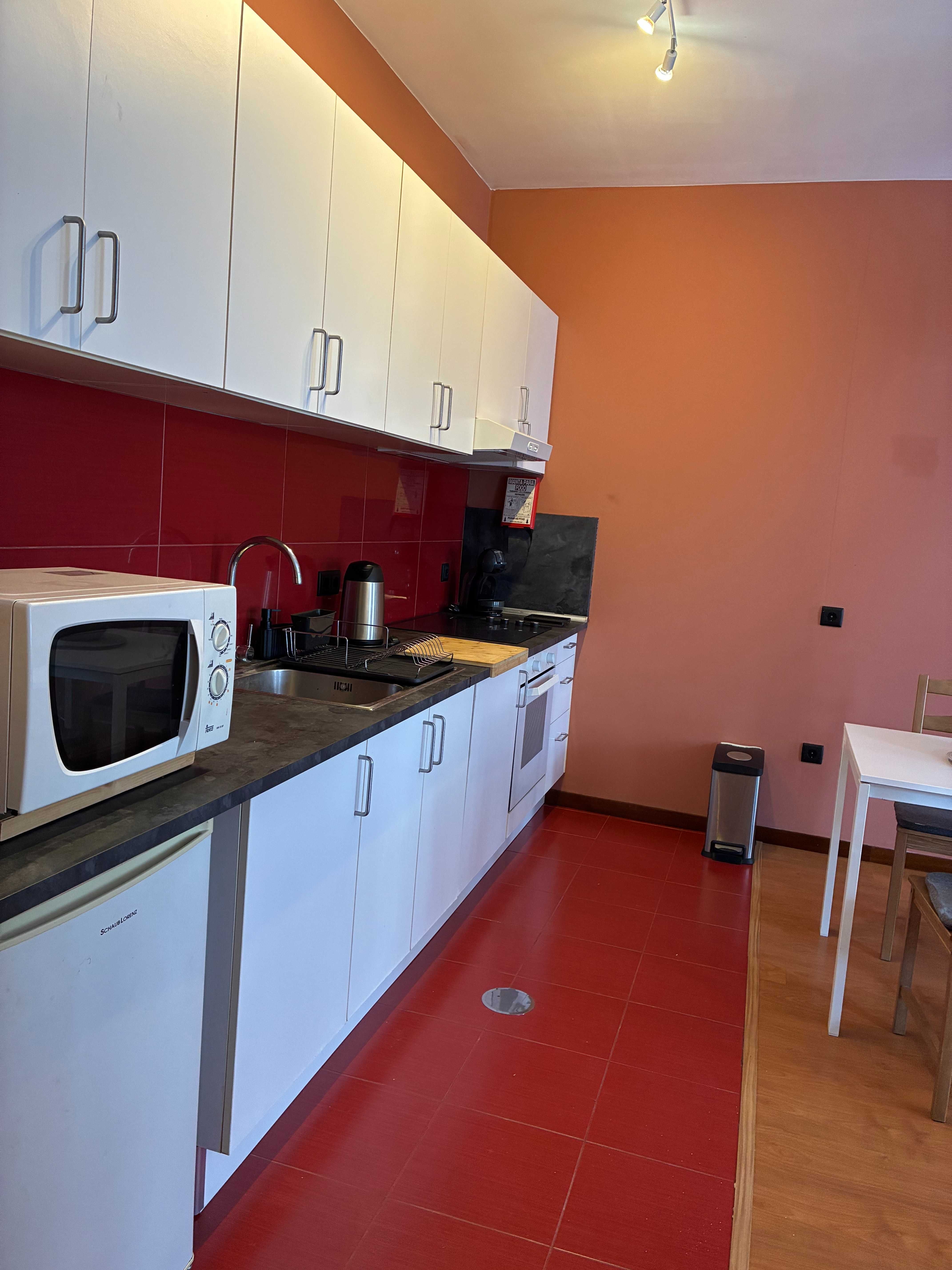 Cozy studio apartment for rent in downtown Porto, Rua Formosa