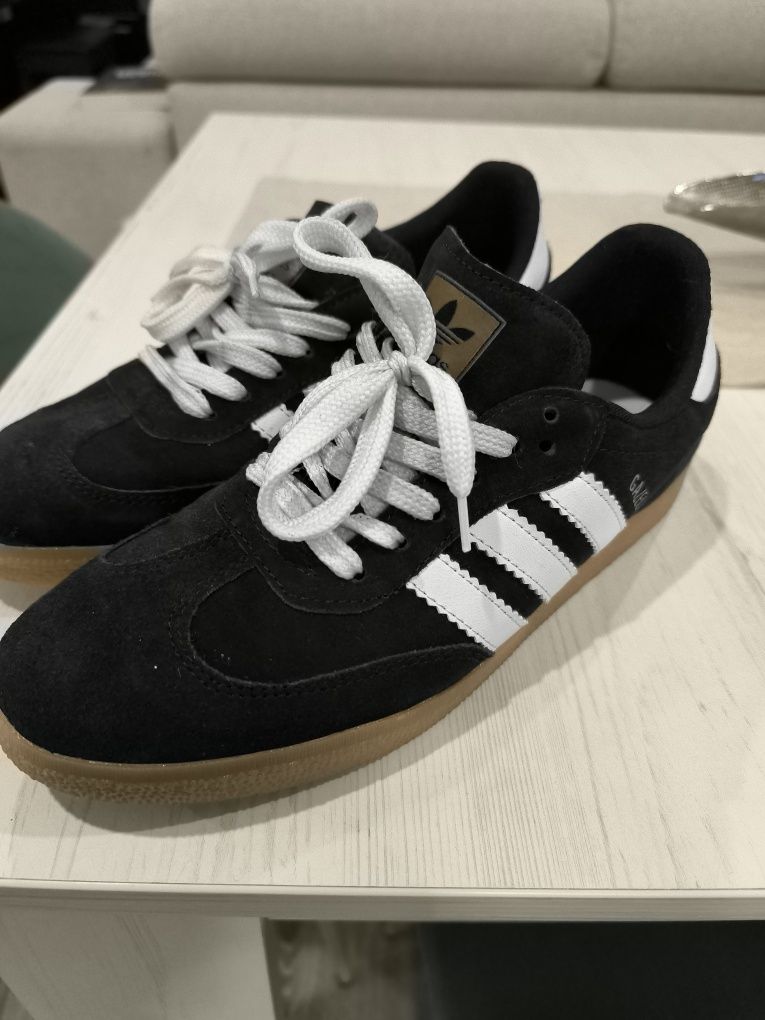 Adidas Gazelle 42