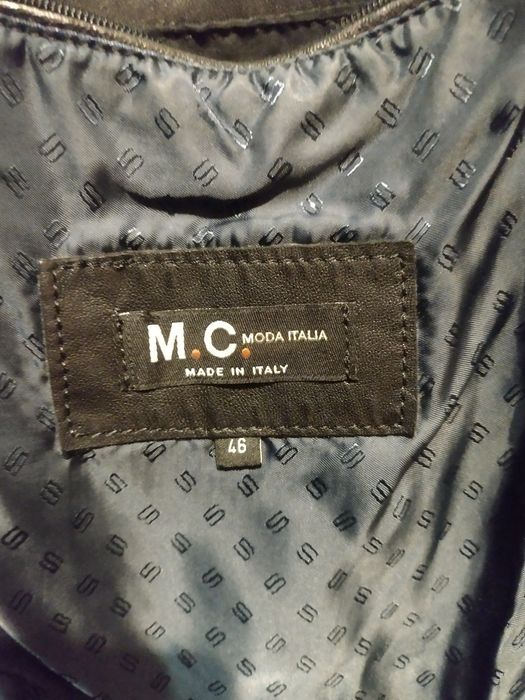 Чоловіча шкіряна куртка-бомбер