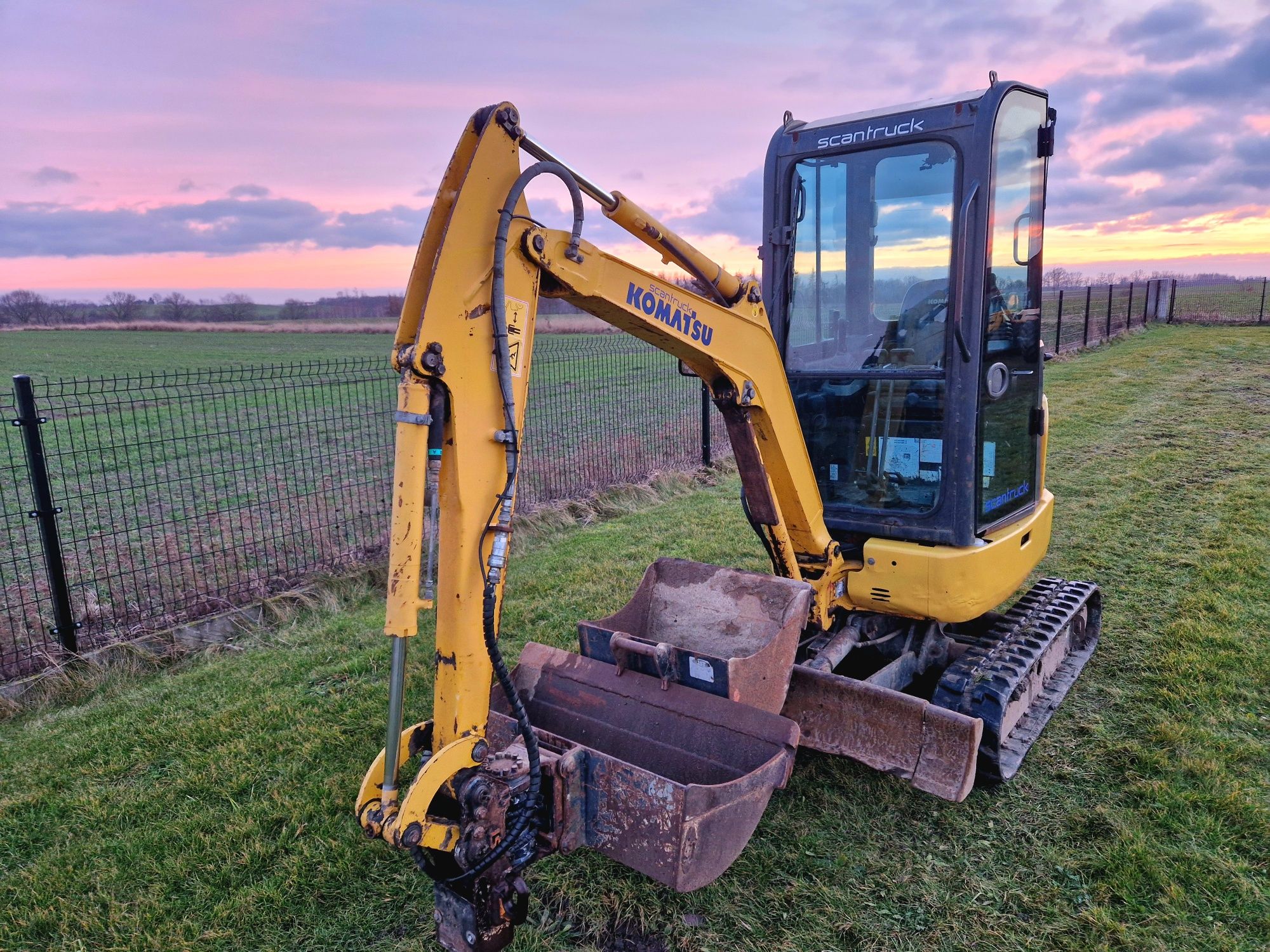 Minikoparka Komatsu PC16R 2012r glowica roto kubota Okazja!