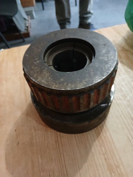 Цанговий патрон із набором цанг