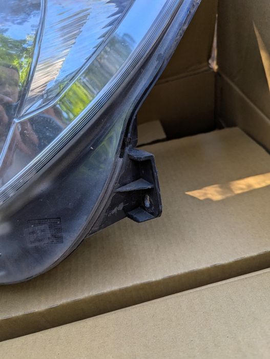 Lampa lewy przód corsa d rhd