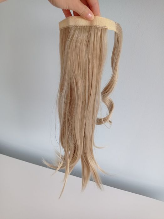 Włosy syntetyczne, 50 cm, kucyk, popielaty blond